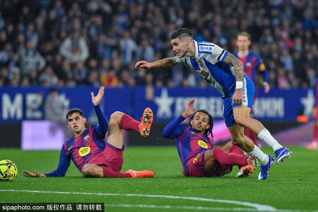 皇家社会迎战巴萨:谁能在西甲大战中拔得头筹?